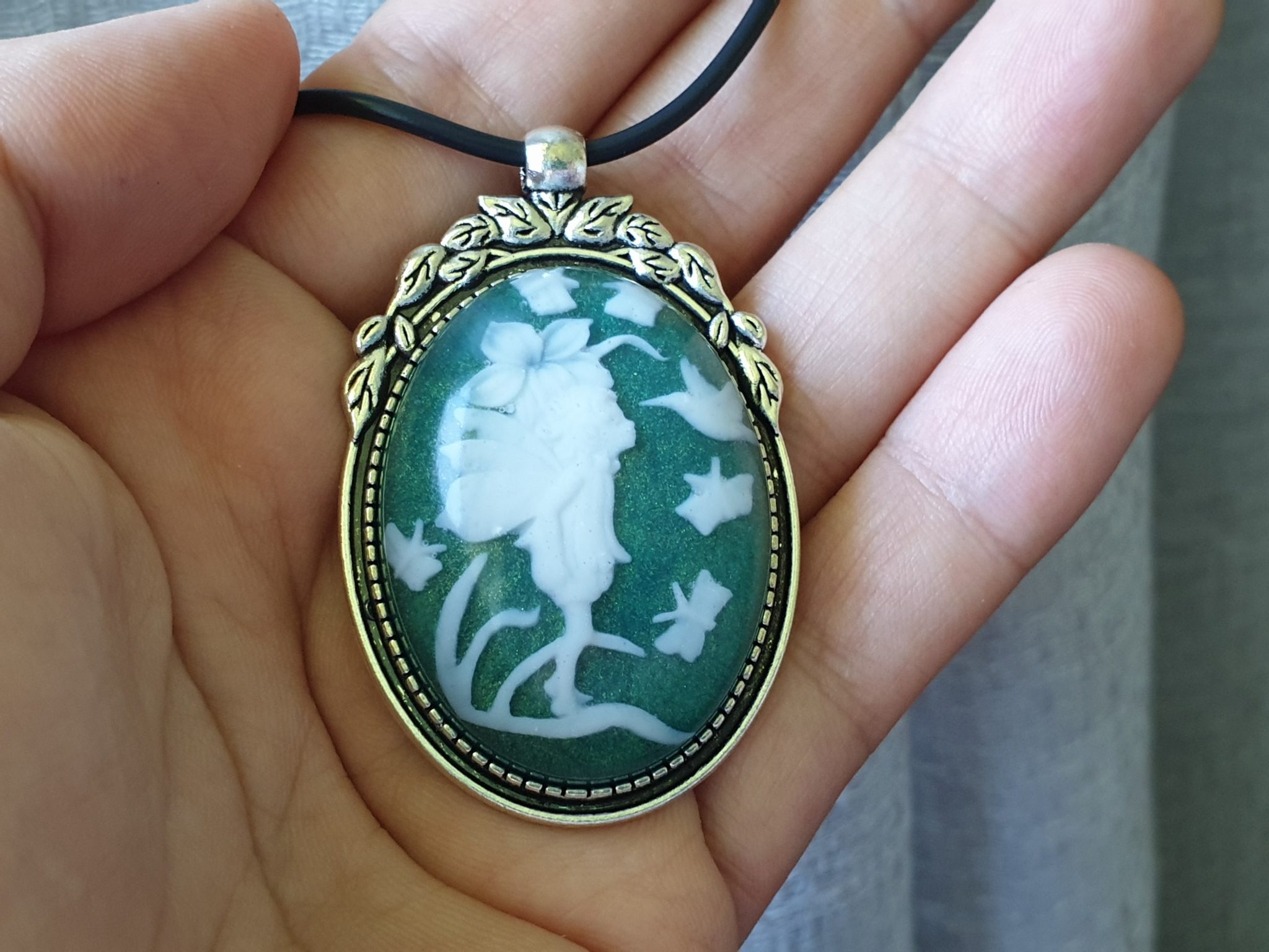 Cameo Jewellery with Breastmilk